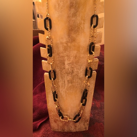 Gently Used Gold and Black Chain Link Necklace - Picture 2 of 8